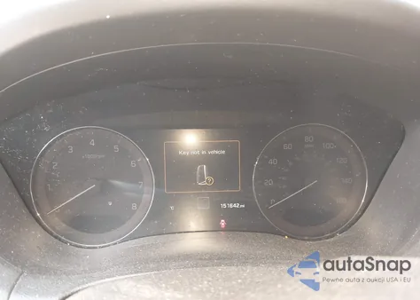 2016 Hyundai Genesis 3.8 z USA, uszkodzony, nr VIN KMHGN4JE2GU126425